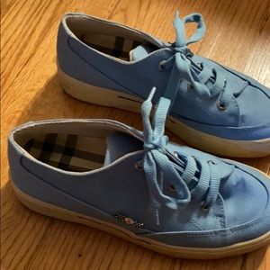 Burberry baby blue size 36 sneakers